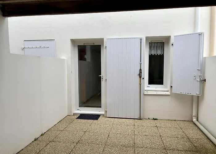 Charmante Maison De A 400m De La - Fr-1-323-565 *