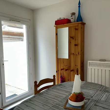 Hébergement de vacances Charmante Maison De à 400m De La - Fr-1-323-565 Saint-Hilaire-de-Riez