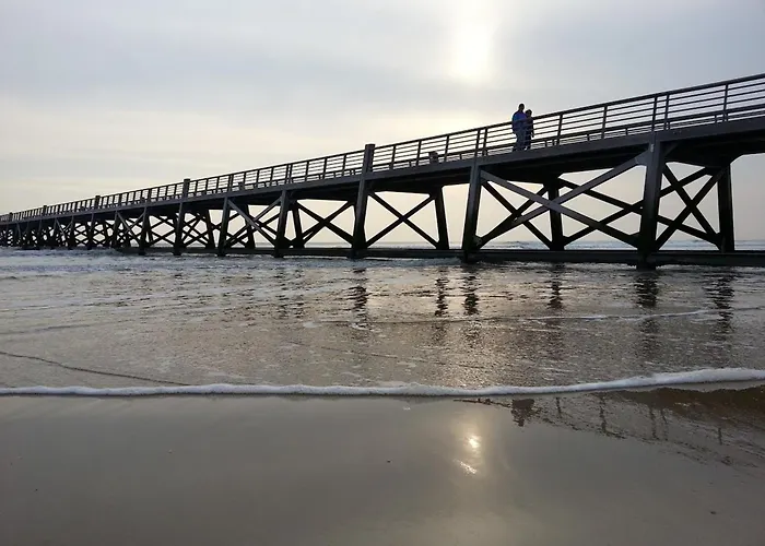 Charmante Maison De à 400m De La - Fr-1-323-565