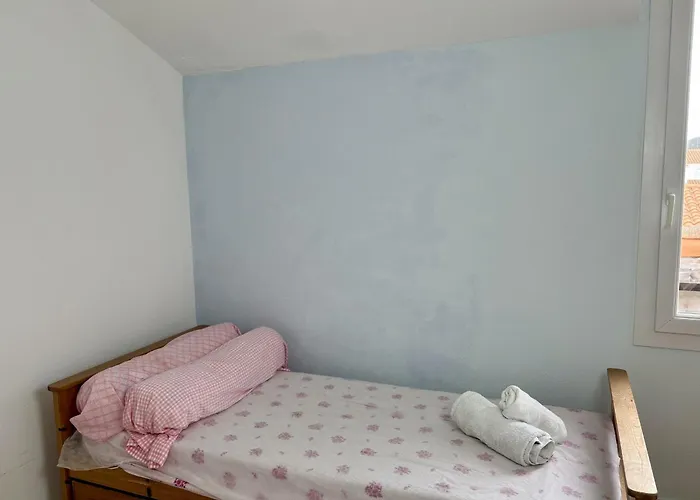 Charmante Maison De à 400m De La - Fr-1-323-565